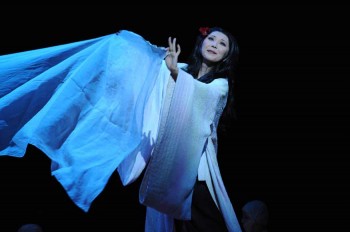 Hiromi Omura in Opera-Australia's Madama-Butterfly'. Image by Branco Gaica Hiromi Omura in Opera-Australia's Madama-Butterfly'. Image by Branco Gaica