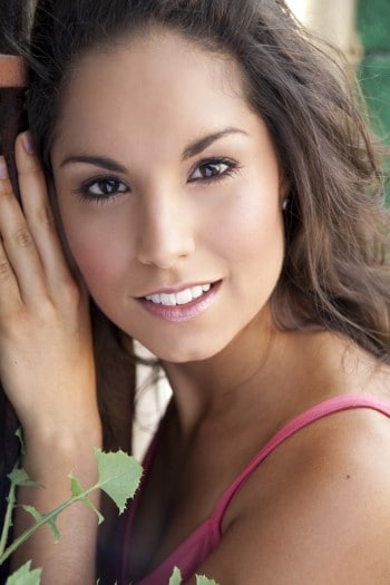 Allyce_Martins_Headshot