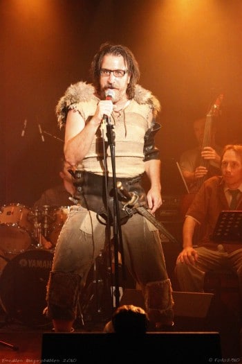Jason Craig as Beowulf. Photo by Chloe Laetitia Thomas