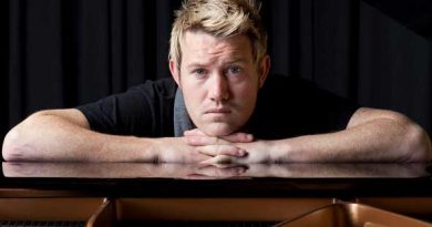 Eddie Perfect