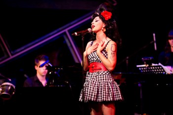 Lisa Adam as Amy Housewine