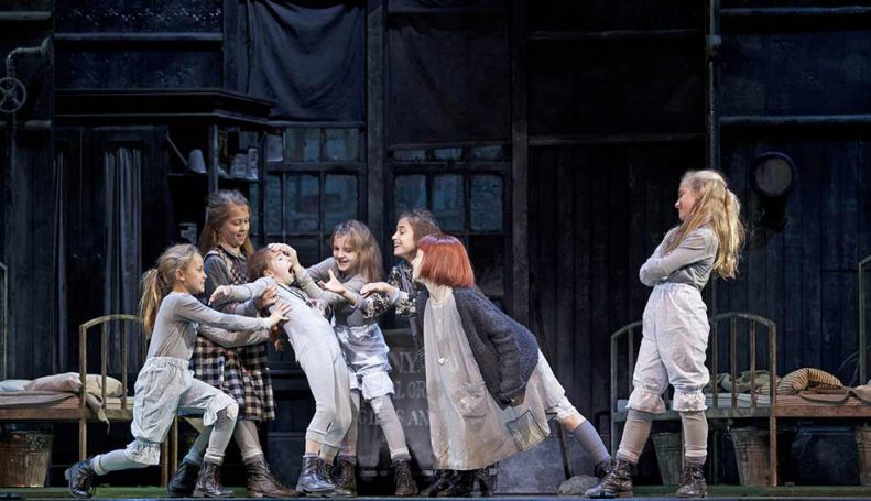 The Melbourne cast of Annie 2012. Image by Belinda Strodder - artsphotography.net.au