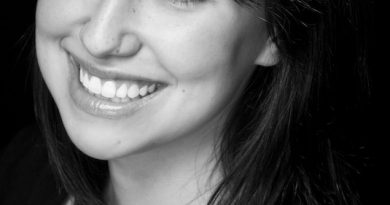 Josie Lane headshot