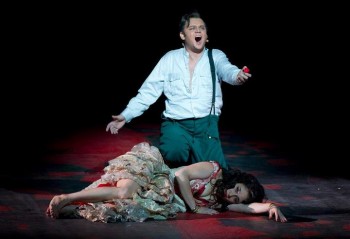 Dmytro Popov as Don Jose and Rinat Shaham as Carmen