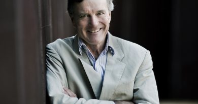 Nicholas Hammond