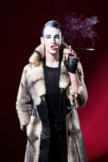 Dance with De Vil - image by Kurt Sneddon