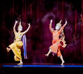 Yongying Woo and Hayanah Pickering in Opera Australia's The King and I , Brisbane