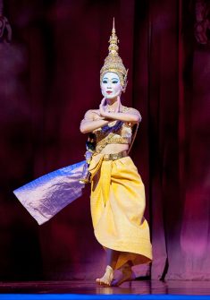 Yongying Woo as Eliza in Opera Australia's The King and I , Brisbane