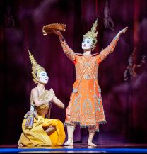 Yongying Woo and Hayanah Pickering in Opera Australia's The King and I , Brisbane