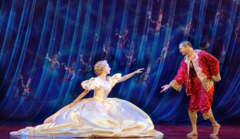 The King and I - Lisa McCune and Jason Scott Lee. Image by Oliver Toth