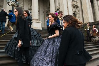 Melb_60061_FourShowPileUp_OliverToth