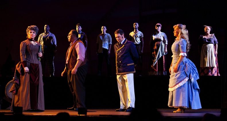 Showboat. Image by Belinda Strodder