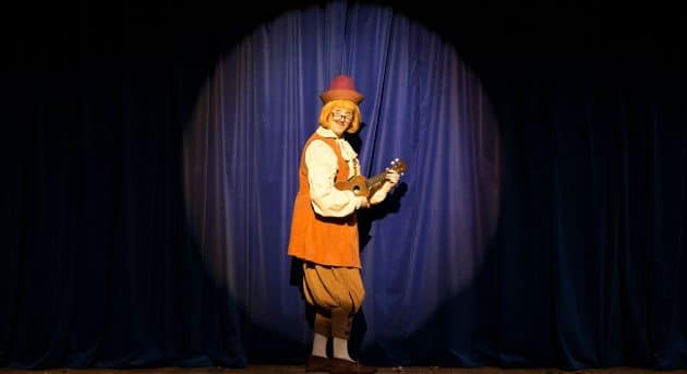 Lori Bell in The Popular Mechanicals. Photo by Shane Reid