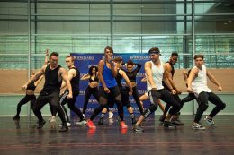 Paulini and ensemble of The Bodyguard