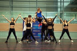 Paulini and ensemble of The Bodyguard