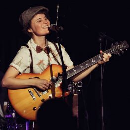Kelly Menhennett