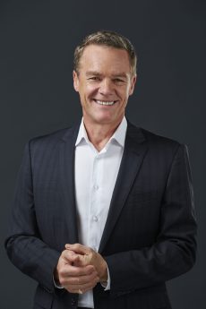 Stefan Dennis_212